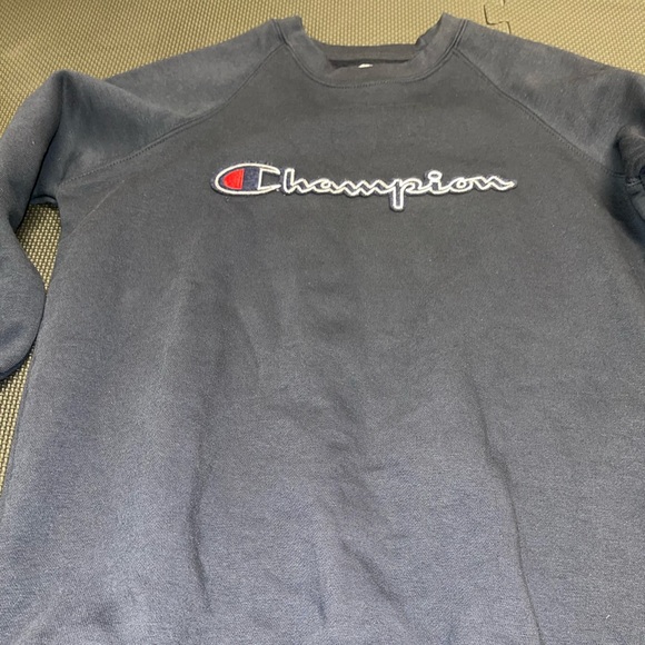 ▪️CHAMPION▪️ Men’s Vintage Crewneck - Picture 2 of 5